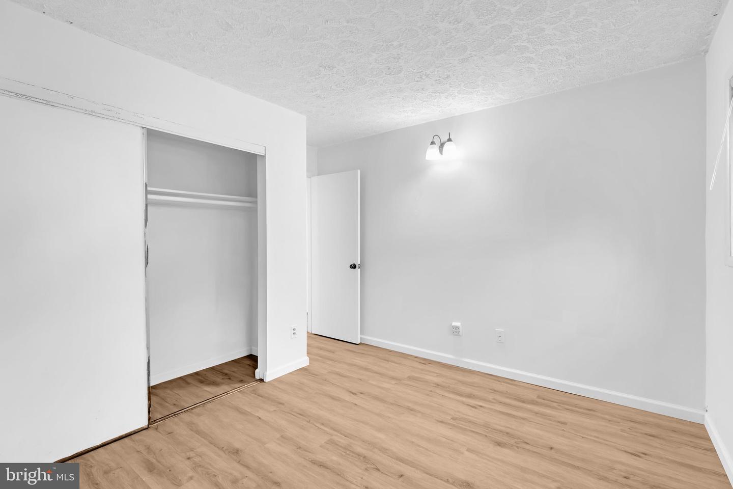 7855 ENOLA ST #103, MCLEAN, Virginia 22102, 3 Bedrooms Bedrooms, ,2 BathroomsBathrooms,Residential,For sale,7855 ENOLA ST #103,VAFX2269992 MLS # VAFX2269992