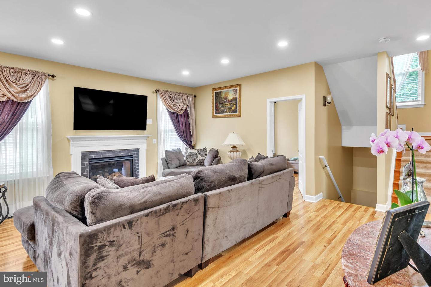 4141 PHILENA ST, DUMFRIES, Virginia 22025, 6 Bedrooms Bedrooms, ,3 BathroomsBathrooms,Residential,For sale,4141 PHILENA ST,VAPW2095584 MLS # VAPW2095584