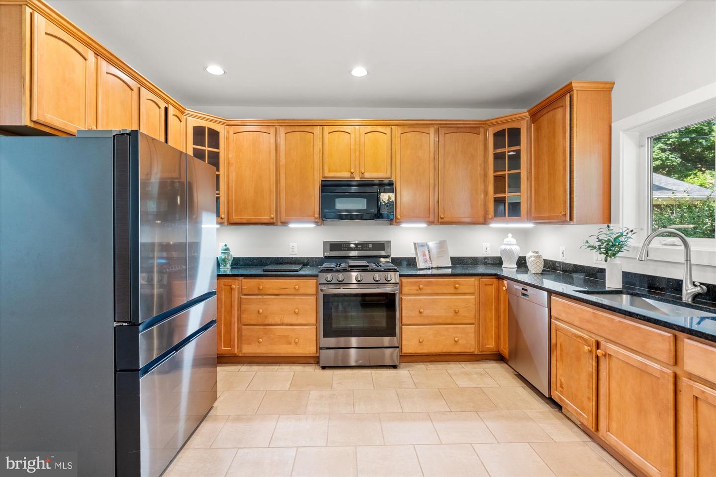 202 W GEORGE MASON RD, FALLS CHURCH, Virginia 22046, 4 Bedrooms Bedrooms, 14 Rooms Rooms,3 BathroomsBathrooms,Residential,For sale,202 W GEORGE MASON RD,VAFA2003238 MLS # VAFA2003238
