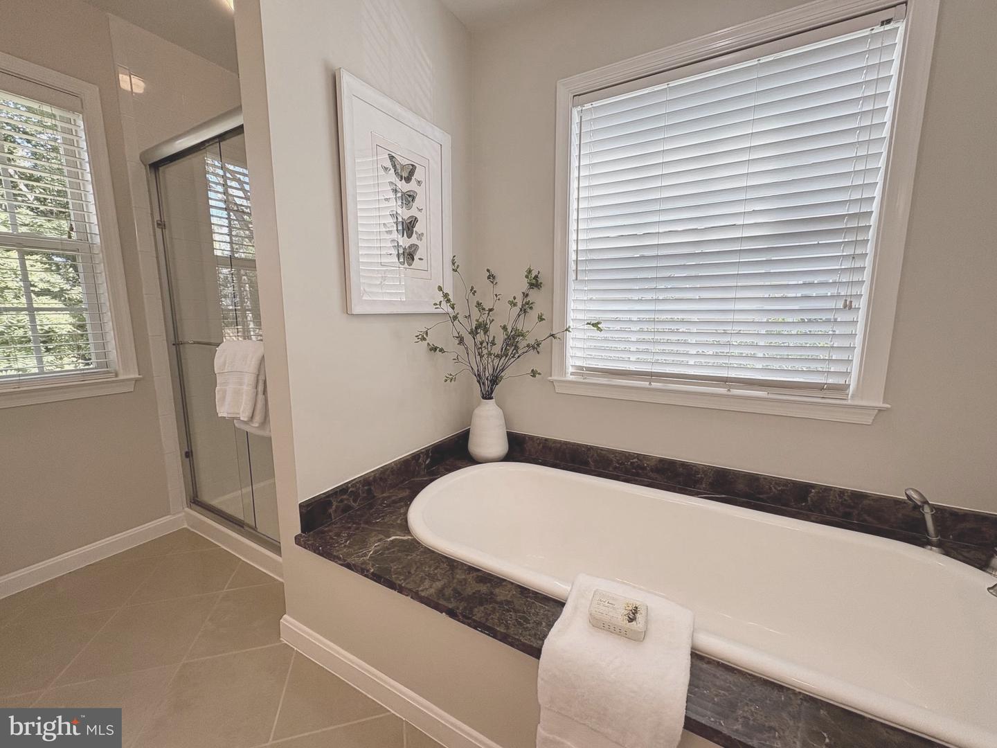 202 W GEORGE MASON RD, FALLS CHURCH, Virginia 22046, 4 Bedrooms Bedrooms, 14 Rooms Rooms,3 BathroomsBathrooms,Residential,For sale,202 W GEORGE MASON RD,VAFA2003238 MLS # VAFA2003238