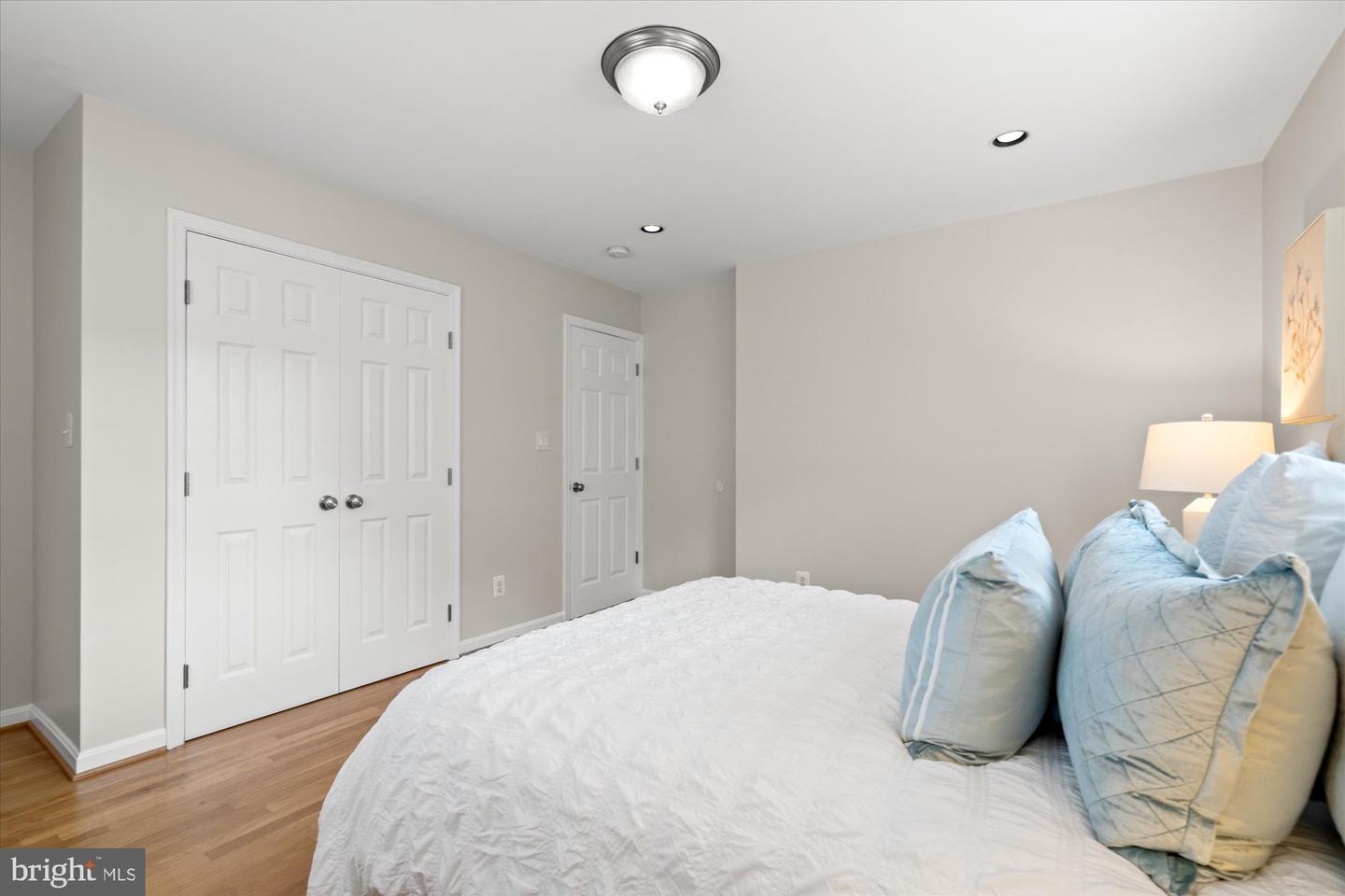 202 W GEORGE MASON RD, FALLS CHURCH, Virginia 22046, 4 Bedrooms Bedrooms, 14 Rooms Rooms,3 BathroomsBathrooms,Residential,For sale,202 W GEORGE MASON RD,VAFA2003238 MLS # VAFA2003238