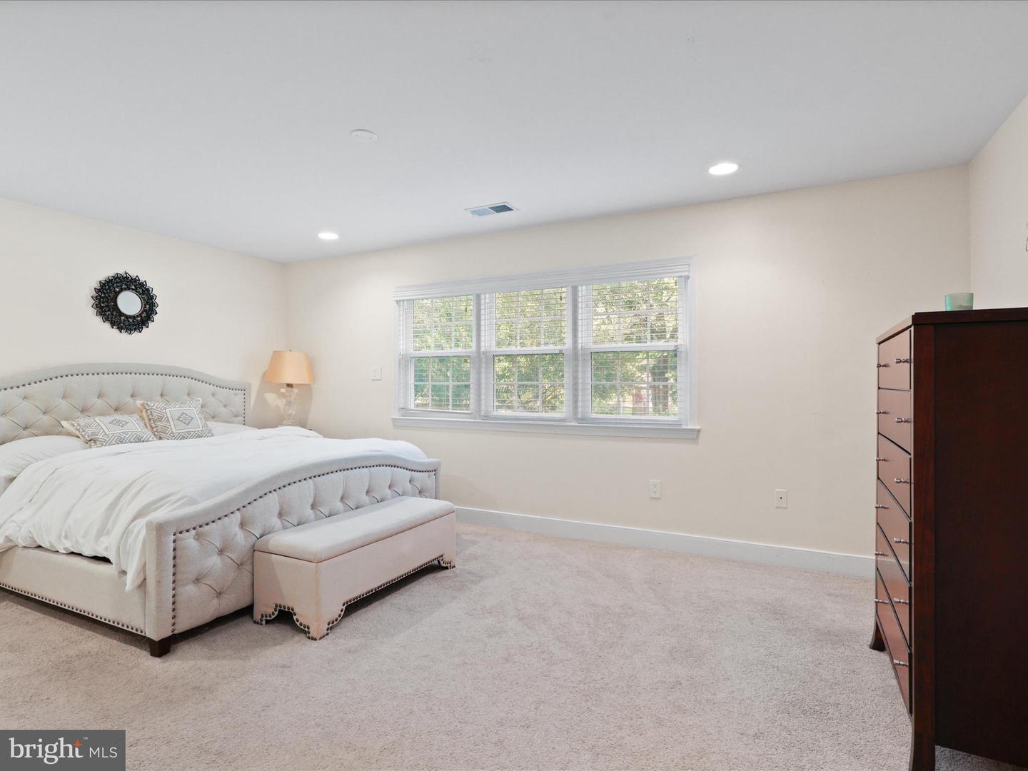 11607 HELMONT DR, OAKTON, Virginia 22124, 4 Bedrooms Bedrooms, ,2 BathroomsBathrooms,Residential,For sale,11607 HELMONT DR,VAFX2263330 MLS # VAFX2263330