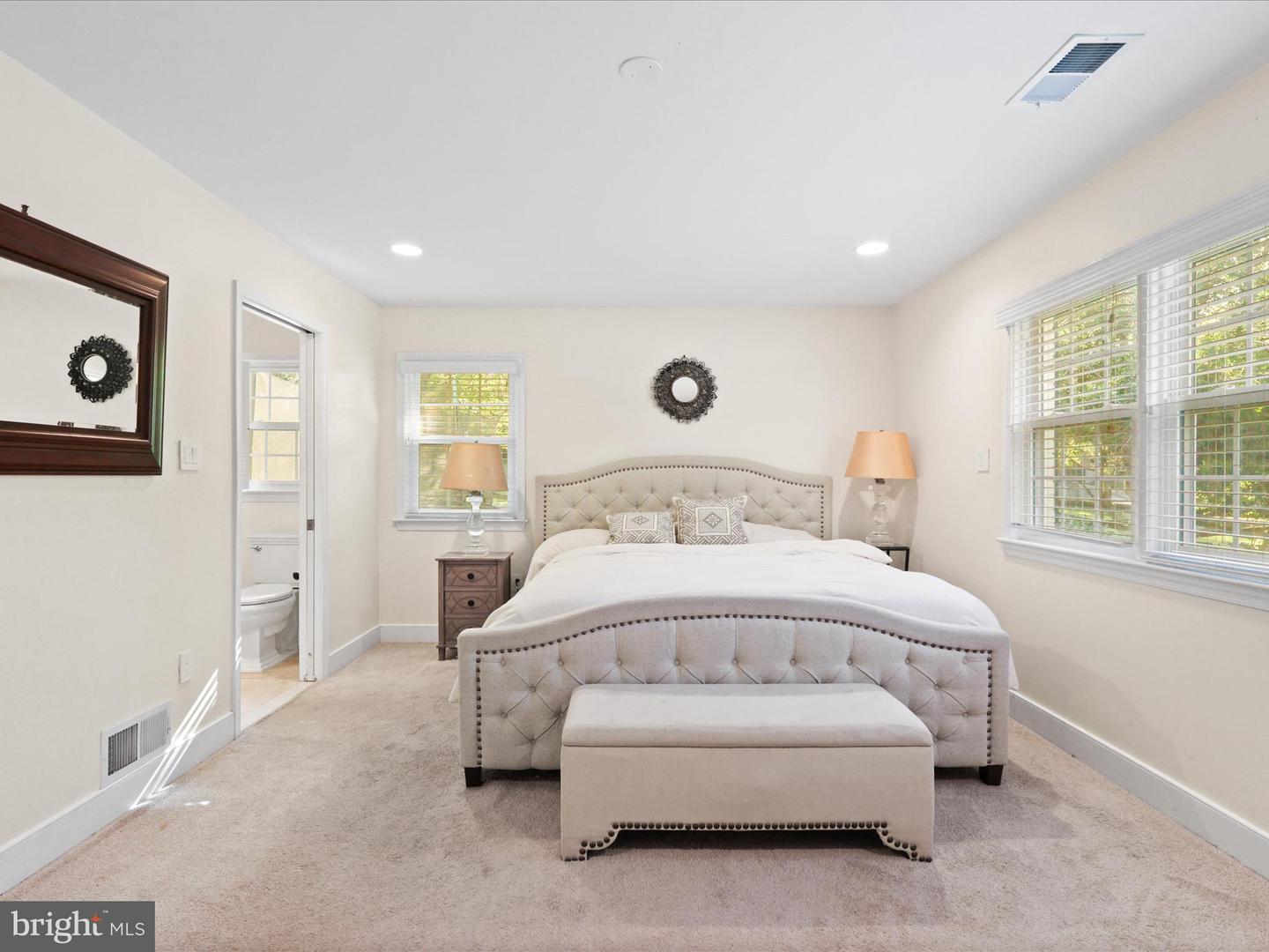 11607 HELMONT DR, OAKTON, Virginia 22124, 4 Bedrooms Bedrooms, ,2 BathroomsBathrooms,Residential,For sale,11607 HELMONT DR,VAFX2263330 MLS # VAFX2263330