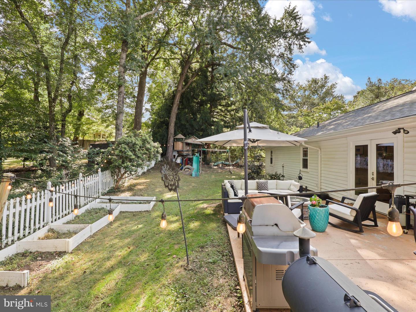 11607 HELMONT DR, OAKTON, Virginia 22124, 4 Bedrooms Bedrooms, ,2 BathroomsBathrooms,Residential,For sale,11607 HELMONT DR,VAFX2263330 MLS # VAFX2263330