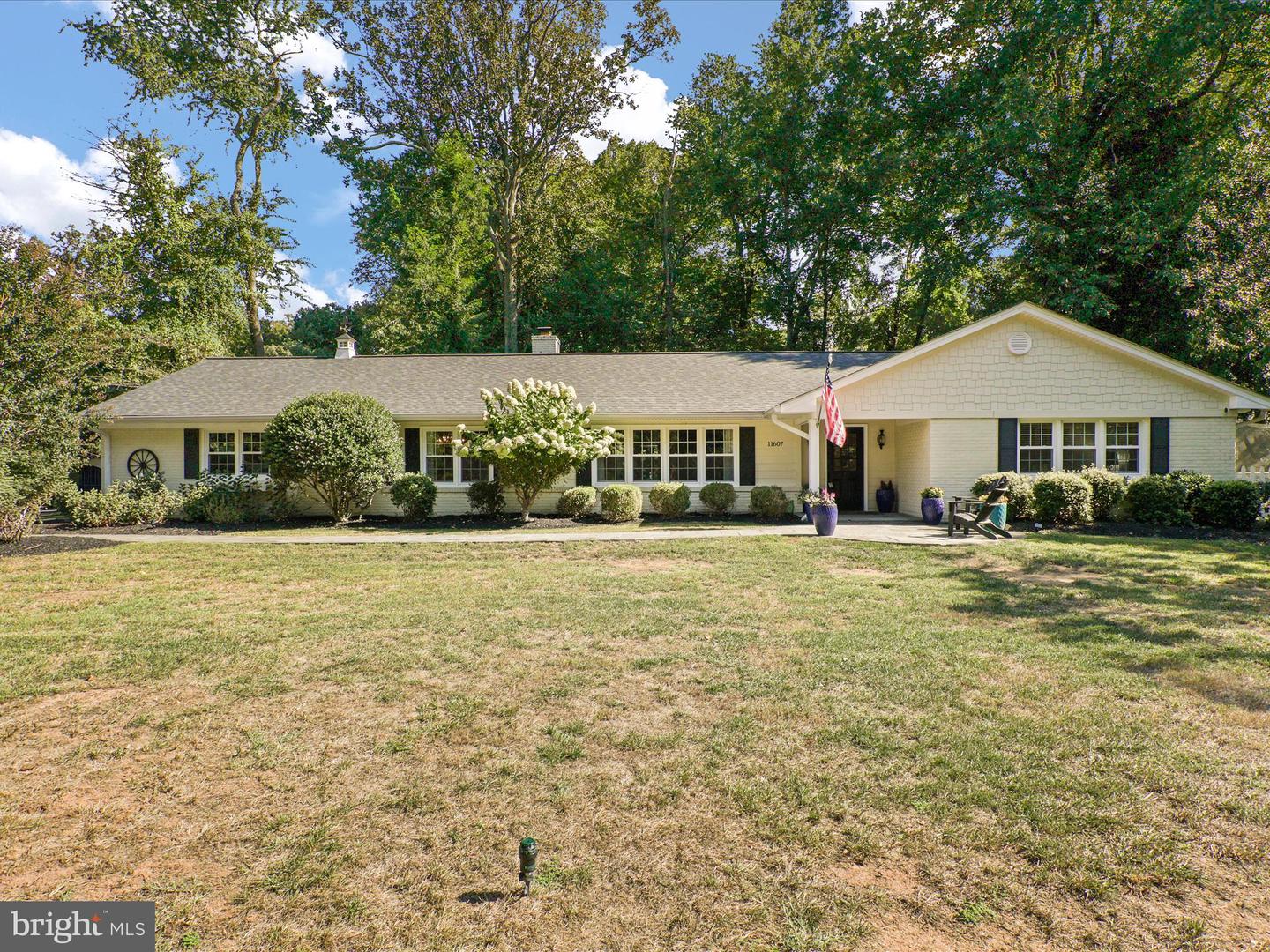 11607 HELMONT DR, OAKTON, Virginia 22124, 4 Bedrooms Bedrooms, ,2 BathroomsBathrooms,Residential,For sale,11607 HELMONT DR,VAFX2263330 MLS # VAFX2263330