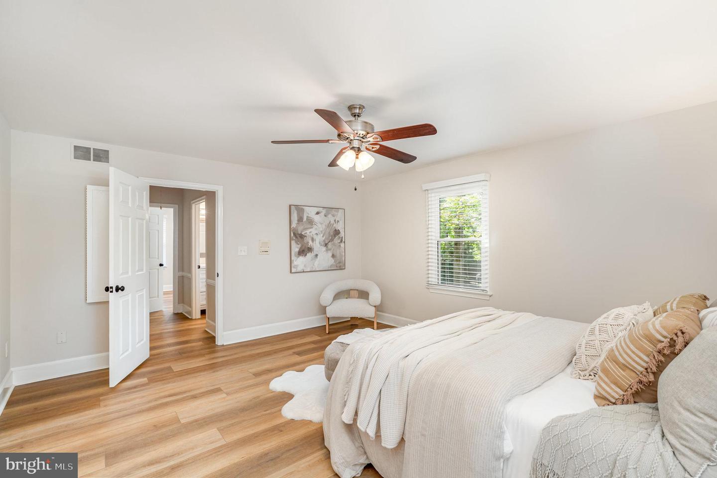 2 HUNTERS CT, FREDERICKSBURG, Virginia 22405, 4 Bedrooms Bedrooms, ,3 BathroomsBathrooms,Residential,For sale,2 HUNTERS CT,VAST2042568 MLS # VAST2042568