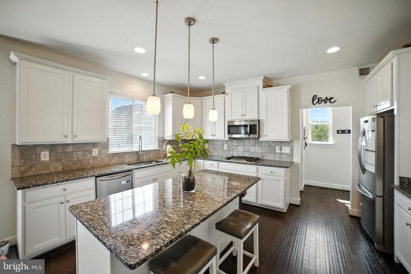3365 SOARING CIR, WOODBRIDGE, Virginia 22193, 5 Bedrooms Bedrooms, ,4 BathroomsBathrooms,Residential,For sale,3365 SOARING CIR,VAPW2104030 MLS # VAPW2104030