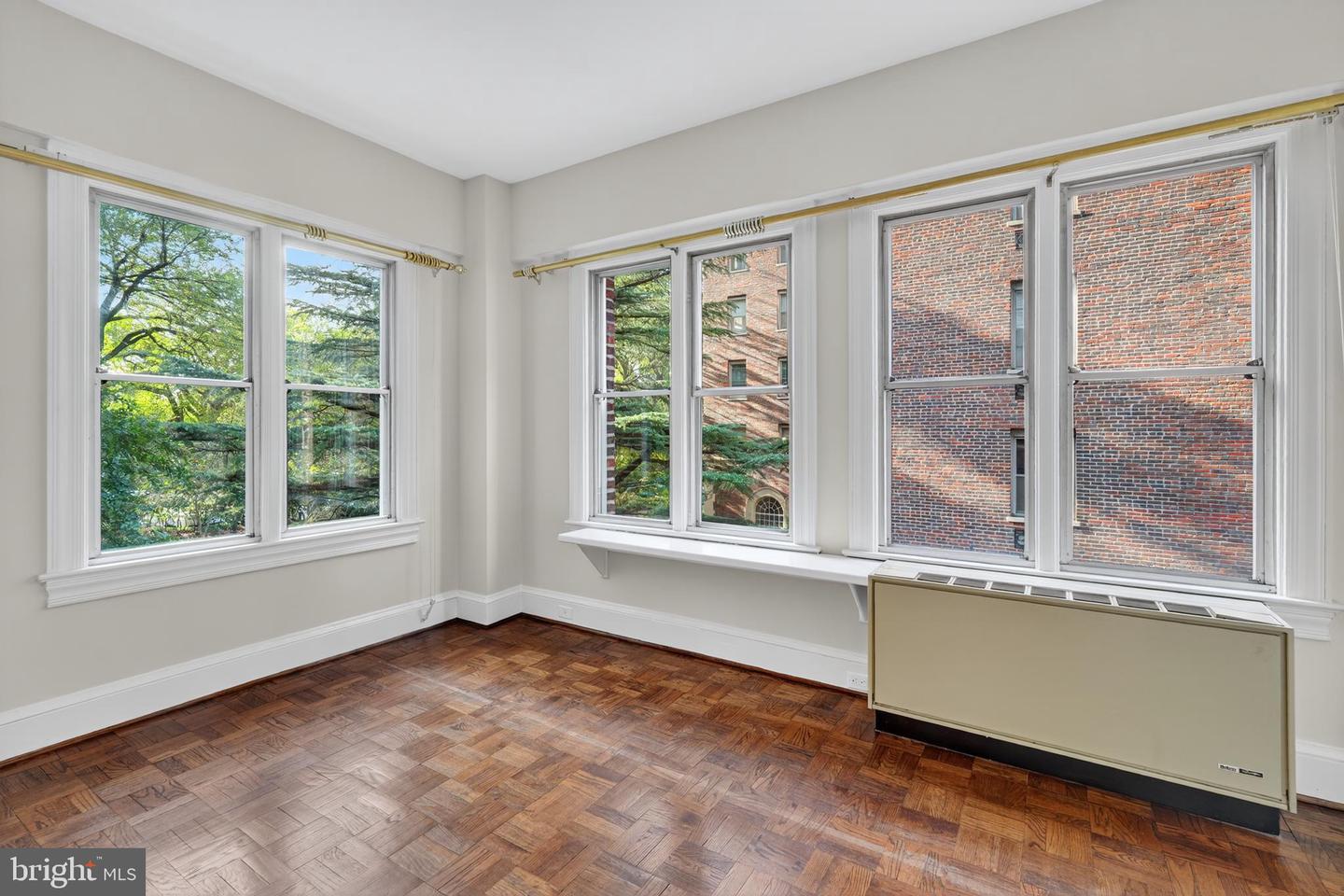 4000 CATHEDRAL AVE NW #208B, WASHINGTON, District Of Columbia 20016, 1 Bedroom Bedrooms, ,1 BathroomBathrooms,Residential,For sale,4000 CATHEDRAL AVE NW #208B,DCDC2223950 MLS # DCDC2223950