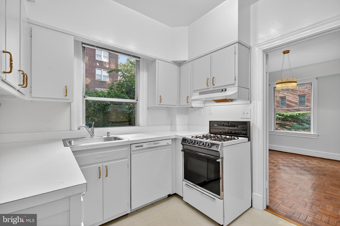 4000 CATHEDRAL AVE NW #208B, WASHINGTON, District Of Columbia 20016, 1 Bedroom Bedrooms, ,1 BathroomBathrooms,Residential,For sale,4000 CATHEDRAL AVE NW #208B,DCDC2223950 MLS # DCDC2223950