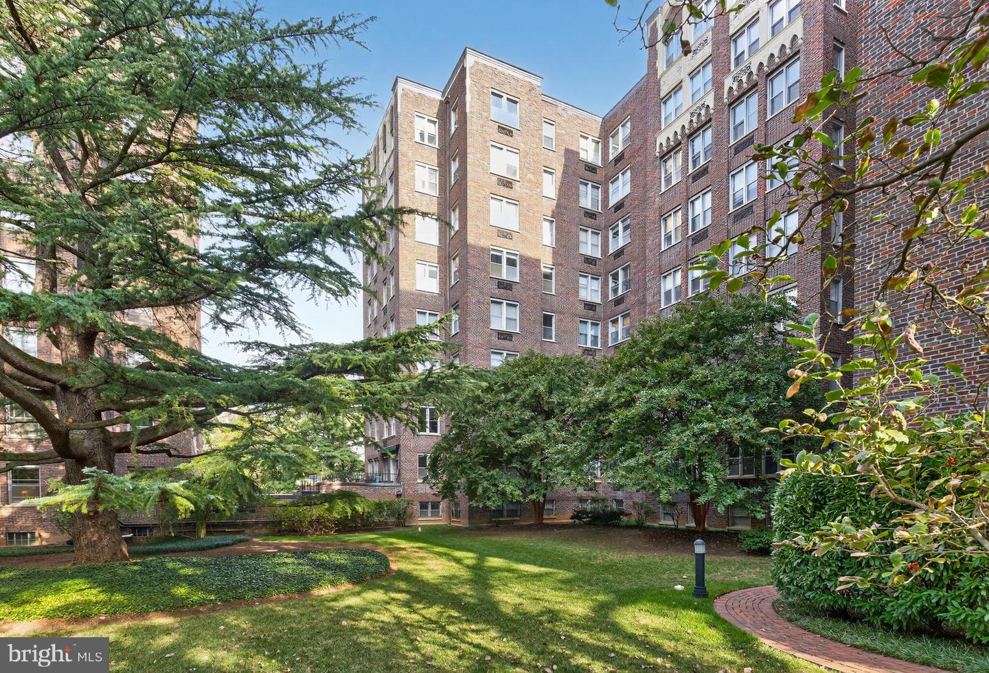 4000 CATHEDRAL AVE NW #208B, WASHINGTON, District Of Columbia 20016, 1 Bedroom Bedrooms, ,1 BathroomBathrooms,Residential,For sale,4000 CATHEDRAL AVE NW #208B,DCDC2223950 MLS # DCDC2223950