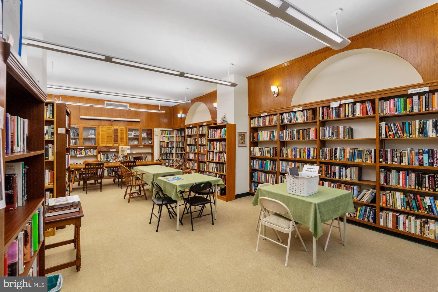 4000 CATHEDRAL AVE NW #208B, WASHINGTON, District Of Columbia 20016, 1 Bedroom Bedrooms, ,1 BathroomBathrooms,Residential,For sale,4000 CATHEDRAL AVE NW #208B,DCDC2223950 MLS # DCDC2223950