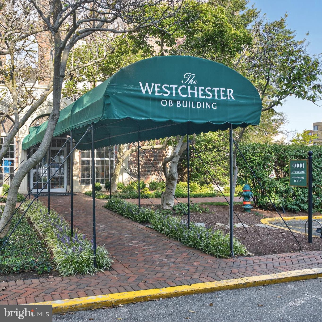4000 CATHEDRAL AVE NW #208B, WASHINGTON, District Of Columbia 20016, 1 Bedroom Bedrooms, ,1 BathroomBathrooms,Residential,For sale,4000 CATHEDRAL AVE NW #208B,DCDC2223950 MLS # DCDC2223950