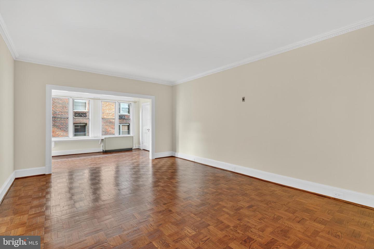 4000 CATHEDRAL AVE NW #208B, WASHINGTON, District Of Columbia 20016, 1 Bedroom Bedrooms, ,1 BathroomBathrooms,Residential,For sale,4000 CATHEDRAL AVE NW #208B,DCDC2223950 MLS # DCDC2223950