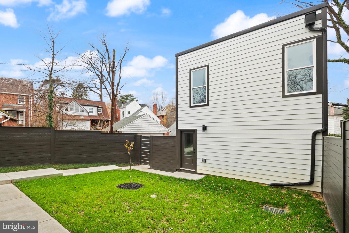 6116 30TH ST NW, WASHINGTON, District Of Columbia 20015, 7 Bedrooms Bedrooms, ,6 BathroomsBathrooms,Residential,For sale,6116 30TH ST NW,DCDC2224182 MLS # DCDC2224182