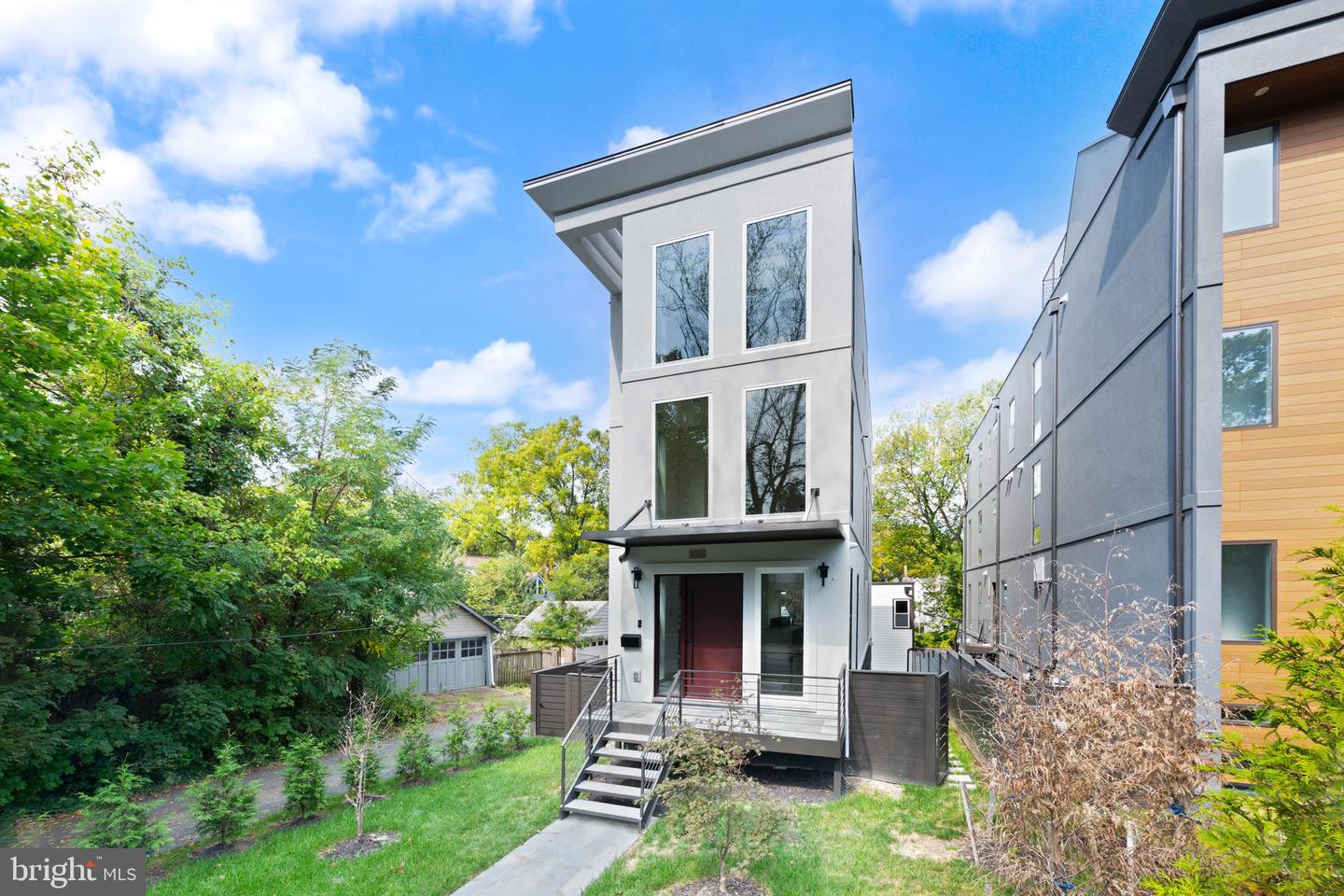 6116 30TH ST NW, WASHINGTON, District Of Columbia 20015, 7 Bedrooms Bedrooms, ,6 BathroomsBathrooms,Residential,For sale,6116 30TH ST NW,DCDC2224182 MLS # DCDC2224182