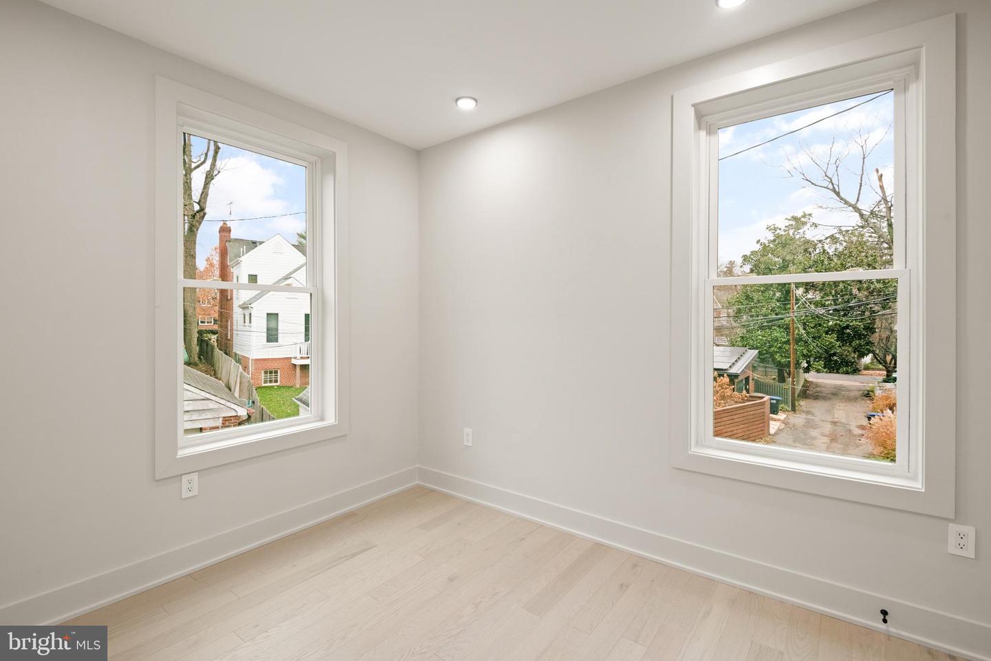 6116 30TH ST NW, WASHINGTON, District Of Columbia 20015, 7 Bedrooms Bedrooms, ,6 BathroomsBathrooms,Residential,For sale,6116 30TH ST NW,DCDC2224182 MLS # DCDC2224182