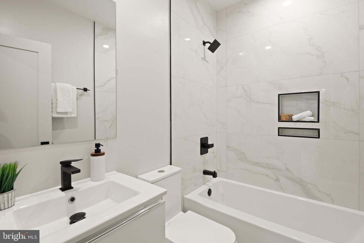 6116 30TH ST NW, WASHINGTON, District Of Columbia 20015, 7 Bedrooms Bedrooms, ,6 BathroomsBathrooms,Residential,For sale,6116 30TH ST NW,DCDC2224182 MLS # DCDC2224182