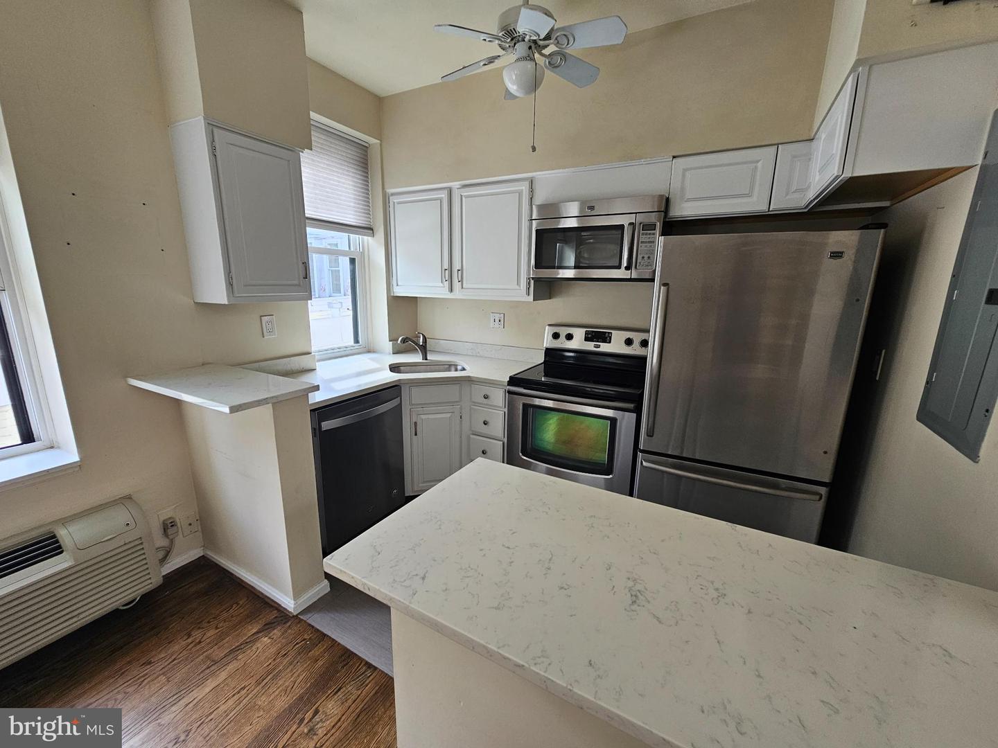 1843 MINTWOOD PL NW #204, WASHINGTON, District Of Columbia 20009, 2 Bedrooms Bedrooms, 7 Rooms Rooms,2 BathroomsBathrooms,Residential,For sale,1843 MINTWOOD PL NW #204,DCDC2224876 MLS # DCDC2224876