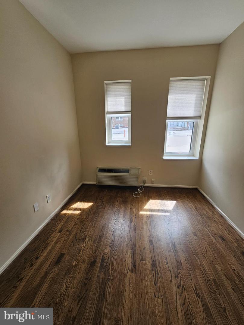 1843 MINTWOOD PL NW #204, WASHINGTON, District Of Columbia 20009, 2 Bedrooms Bedrooms, 7 Rooms Rooms,2 BathroomsBathrooms,Residential,For sale,1843 MINTWOOD PL NW #204,DCDC2224876 MLS # DCDC2224876