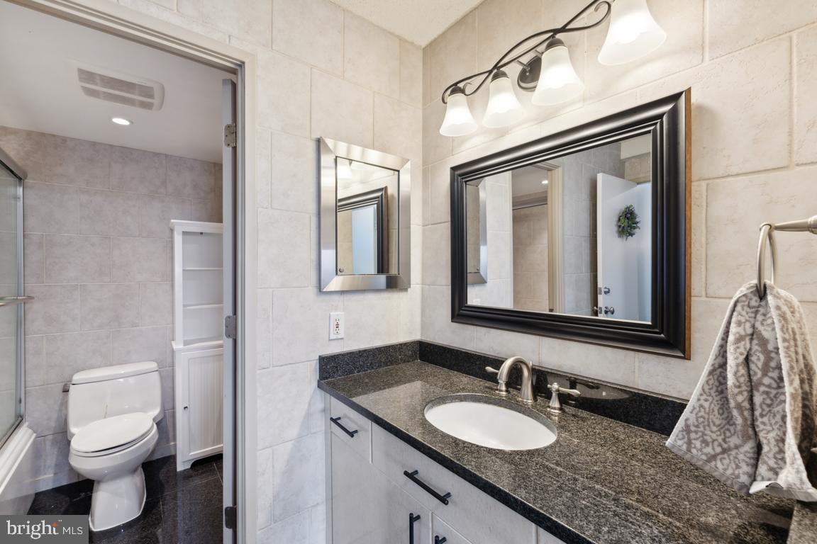 900 N STAFFORD ST #1117, ARLINGTON, Virginia 22203, 3 Bedrooms Bedrooms, ,2 BathroomsBathrooms,Residential,For sale,900 N STAFFORD ST #1117,VAAR2064330 MLS # VAAR2064330