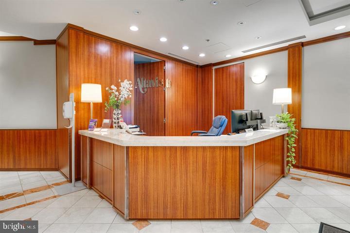 900 N STAFFORD ST #1117, ARLINGTON, Virginia 22203, 3 Bedrooms Bedrooms, ,2 BathroomsBathrooms,Residential,For sale,900 N STAFFORD ST #1117,VAAR2064330 MLS # VAAR2064330