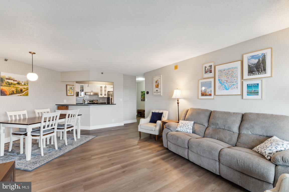 900 N STAFFORD ST #1117, ARLINGTON, Virginia 22203, 3 Bedrooms Bedrooms, ,2 BathroomsBathrooms,Residential,For sale,900 N STAFFORD ST #1117,VAAR2064330 MLS # VAAR2064330