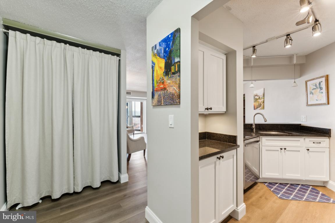 900 N STAFFORD ST #1117, ARLINGTON, Virginia 22203, 3 Bedrooms Bedrooms, ,2 BathroomsBathrooms,Residential,For sale,900 N STAFFORD ST #1117,VAAR2064330 MLS # VAAR2064330