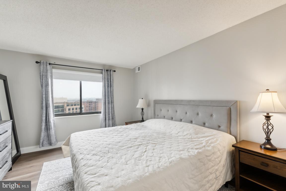 900 N STAFFORD ST #1117, ARLINGTON, Virginia 22203, 3 Bedrooms Bedrooms, ,2 BathroomsBathrooms,Residential,For sale,900 N STAFFORD ST #1117,VAAR2064330 MLS # VAAR2064330