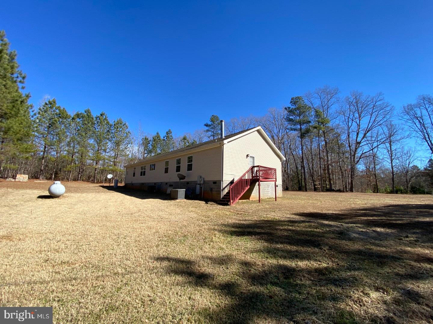 1085 RENRUT RD, BRODNAX, Virginia 23920, 4 Bedrooms Bedrooms, 10 Rooms Rooms,3 BathroomsBathrooms,Residential,For sale,1085 RENRUT RD,VALB2000064 MLS # VALB2000064