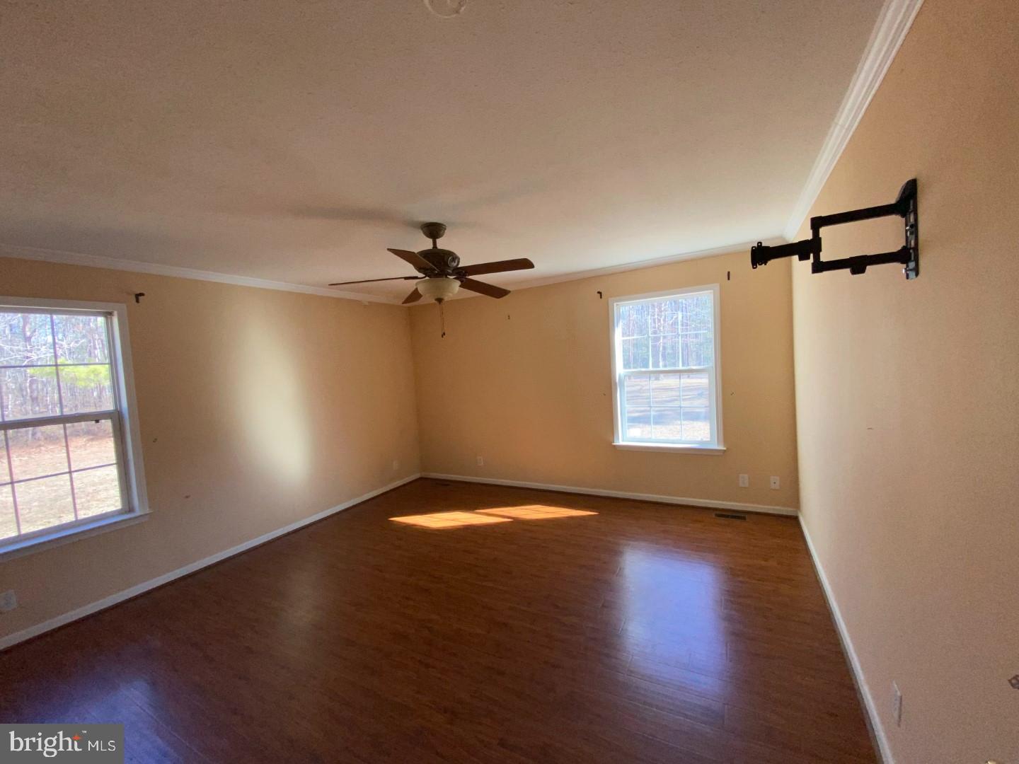 1085 RENRUT RD, BRODNAX, Virginia 23920, 4 Bedrooms Bedrooms, 10 Rooms Rooms,3 BathroomsBathrooms,Residential,For sale,1085 RENRUT RD,VALB2000064 MLS # VALB2000064