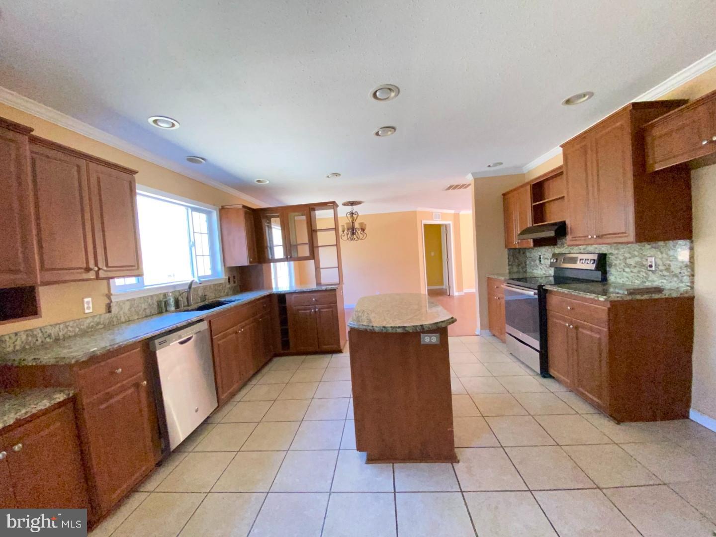 1085 RENRUT RD, BRODNAX, Virginia 23920, 4 Bedrooms Bedrooms, 10 Rooms Rooms,3 BathroomsBathrooms,Residential,For sale,1085 RENRUT RD,VALB2000064 MLS # VALB2000064