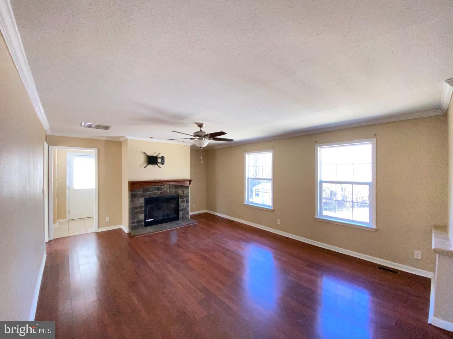 1085 RENRUT RD, BRODNAX, Virginia 23920, 4 Bedrooms Bedrooms, 10 Rooms Rooms,3 BathroomsBathrooms,Residential,For sale,1085 RENRUT RD,VALB2000064 MLS # VALB2000064