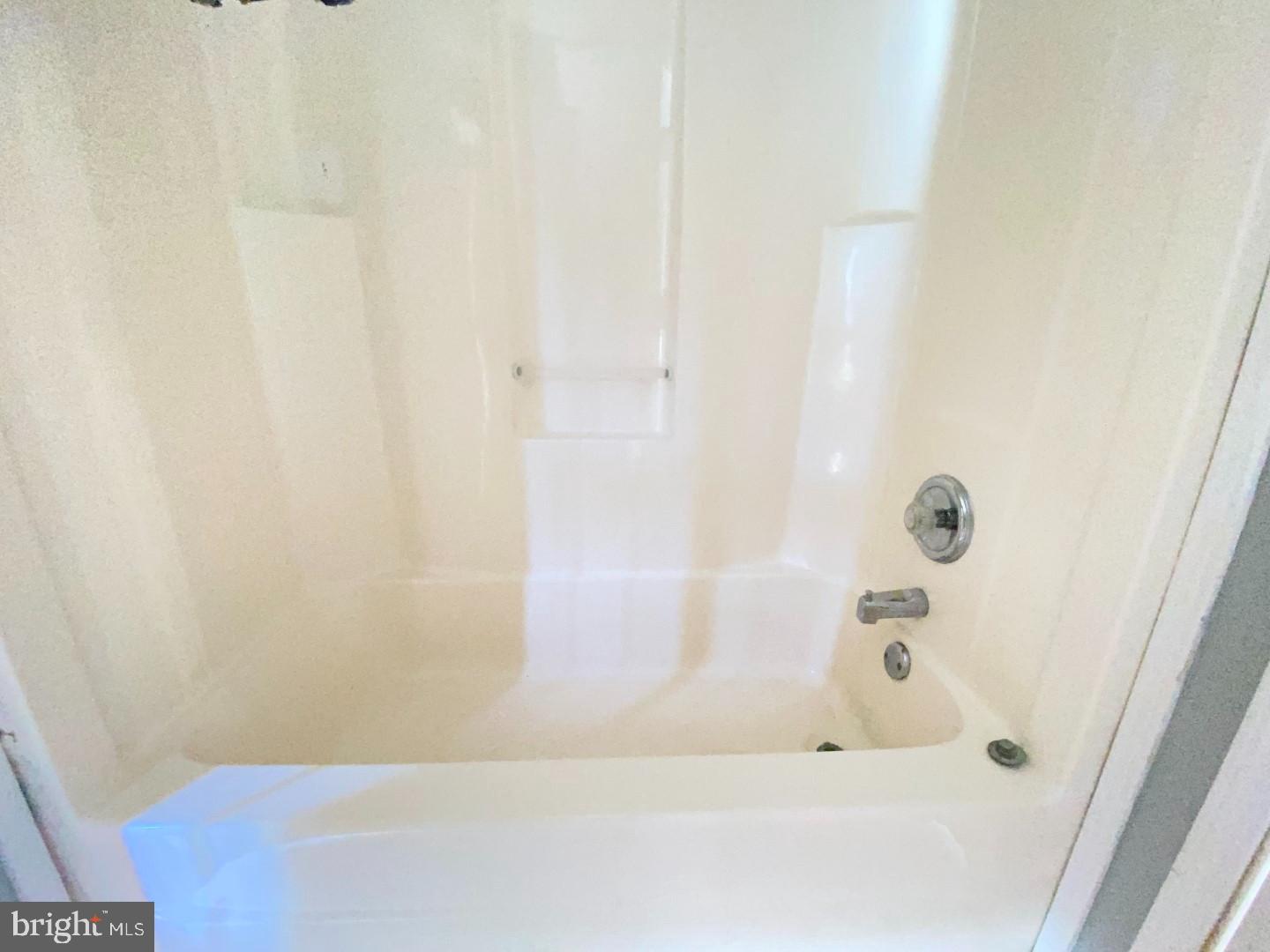 1085 RENRUT RD, BRODNAX, Virginia 23920, 4 Bedrooms Bedrooms, 10 Rooms Rooms,3 BathroomsBathrooms,Residential,For sale,1085 RENRUT RD,VALB2000064 MLS # VALB2000064