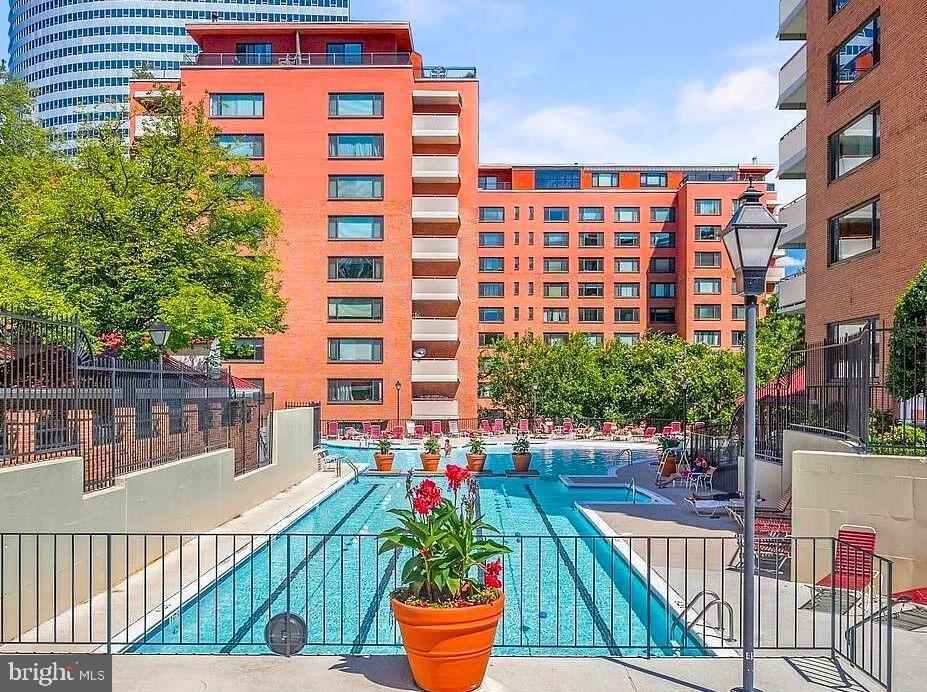 1021 ARLINGTON BLVD #330, ARLINGTON, Virginia 22209, 1 Bedroom Bedrooms, ,1 BathroomBathrooms,Residential,For sale,1021 ARLINGTON BLVD #330,VAAR2064332 MLS # VAAR2064332