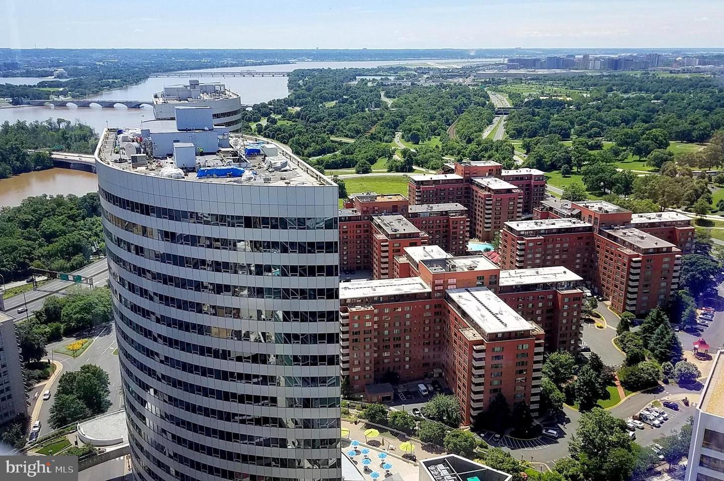 1021 ARLINGTON BLVD #330, ARLINGTON, Virginia 22209, 1 Bedroom Bedrooms, ,1 BathroomBathrooms,Residential,For sale,1021 ARLINGTON BLVD #330,VAAR2064332 MLS # VAAR2064332