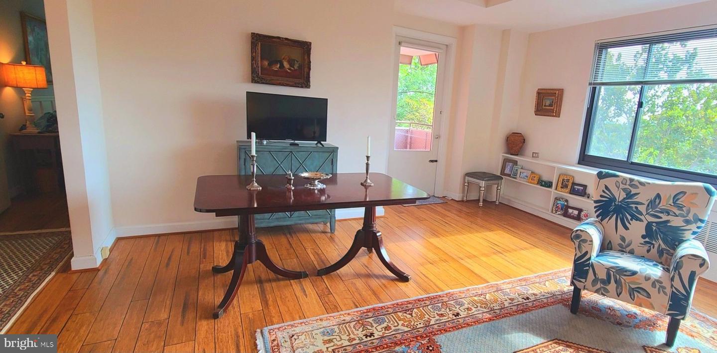 1021 ARLINGTON BLVD #330, ARLINGTON, Virginia 22209, 1 Bedroom Bedrooms, ,1 BathroomBathrooms,Residential,For sale,1021 ARLINGTON BLVD #330,VAAR2064332 MLS # VAAR2064332