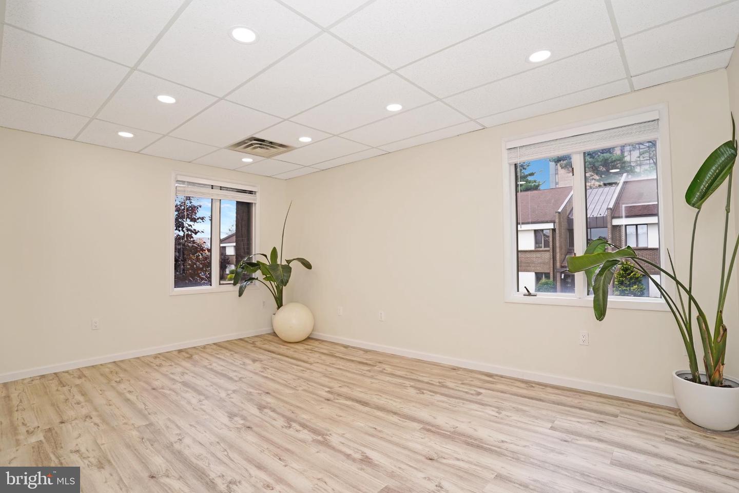 8304 OLD COURTHOUSE RD #B, VIENNA, Virginia 22182, ,Land,For sale,8304 OLD COURTHOUSE RD #B,VAFX2270050 MLS # VAFX2270050