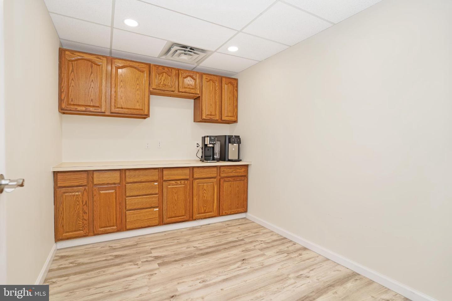 8304 OLD COURTHOUSE RD #B, VIENNA, Virginia 22182, ,Land,For sale,8304 OLD COURTHOUSE RD #B,VAFX2270050 MLS # VAFX2270050