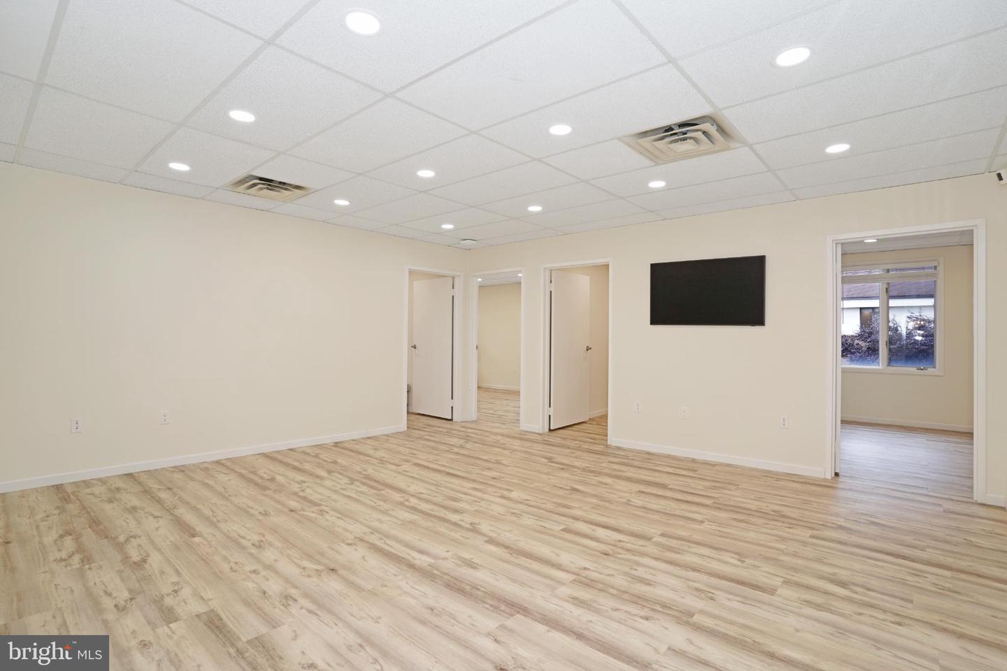8304 OLD COURTHOUSE RD #B, VIENNA, Virginia 22182, ,Land,For sale,8304 OLD COURTHOUSE RD #B,VAFX2270050 MLS # VAFX2270050