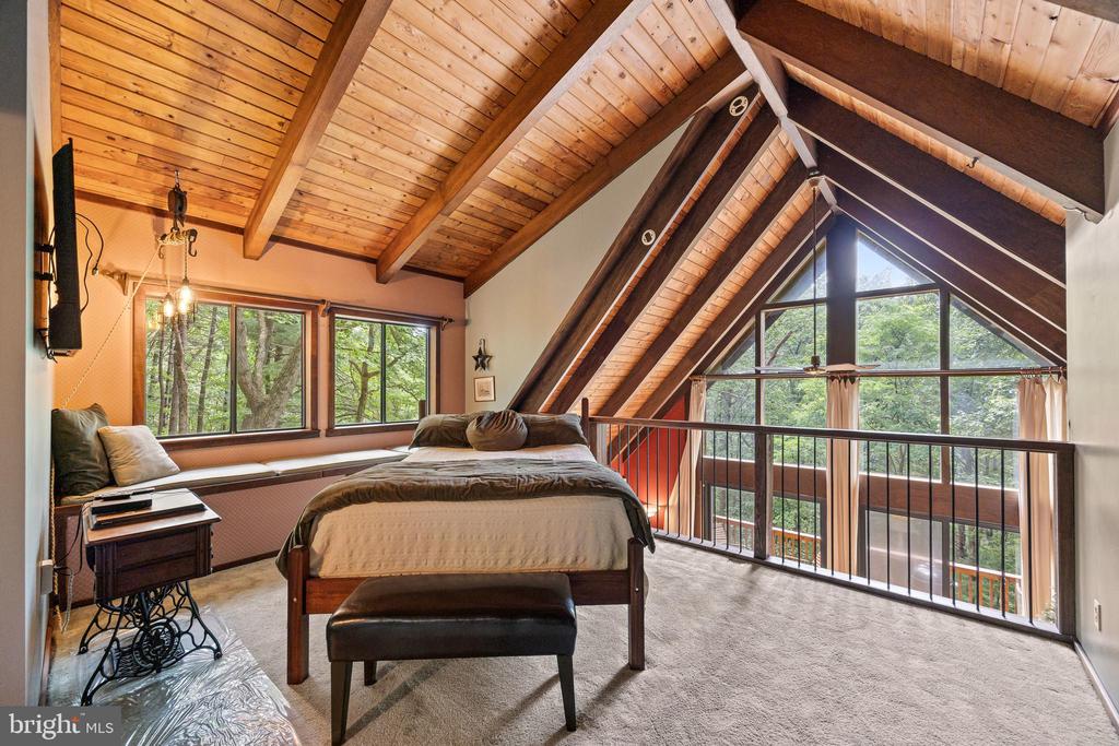 303 JORDAN HOLLOW RD, STANLEY, Virginia 22851, 2 Bedrooms Bedrooms, ,2 BathroomsBathrooms,Residential,303 JORDAN HOLLOW RD,VAPA2005164 MLS # VAPA2005164