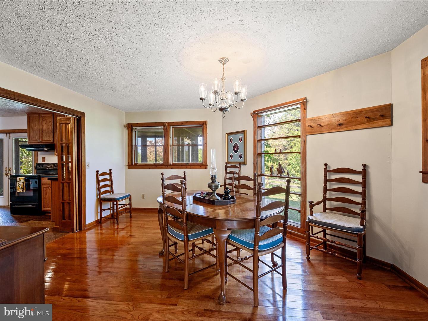 2064 SULPHUR SPRINGS RD, MIDDLETOWN, Virginia 22645, 3 Bedrooms Bedrooms, ,3 BathroomsBathrooms,Residential,For sale,2064 SULPHUR SPRINGS RD,VAWR2011706 MLS # VAWR2011706