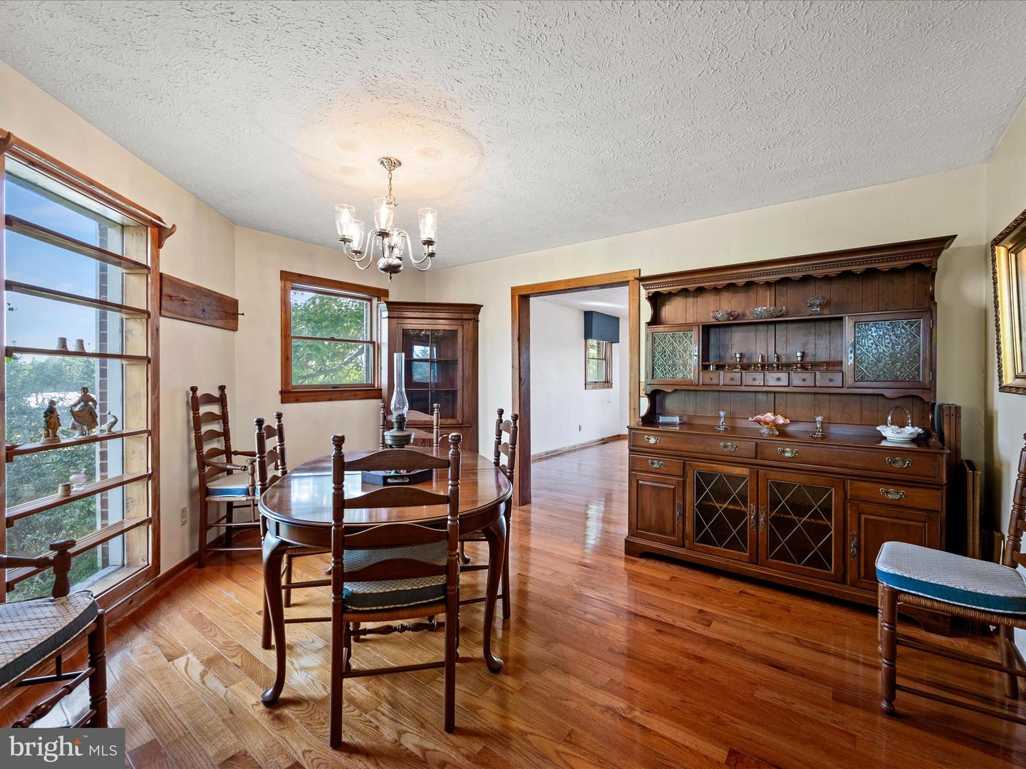 2064 SULPHUR SPRINGS RD, MIDDLETOWN, Virginia 22645, 3 Bedrooms Bedrooms, ,3 BathroomsBathrooms,Residential,For sale,2064 SULPHUR SPRINGS RD,VAWR2011706 MLS # VAWR2011706