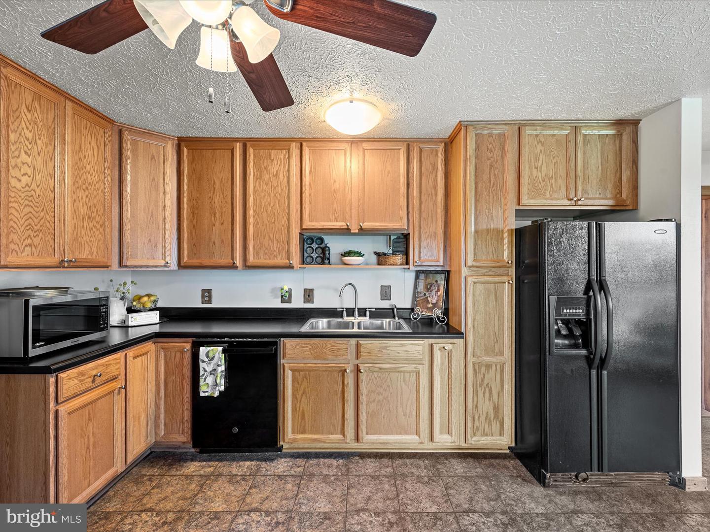 2064 SULPHUR SPRINGS RD, MIDDLETOWN, Virginia 22645, 3 Bedrooms Bedrooms, ,3 BathroomsBathrooms,Residential,For sale,2064 SULPHUR SPRINGS RD,VAWR2011706 MLS # VAWR2011706