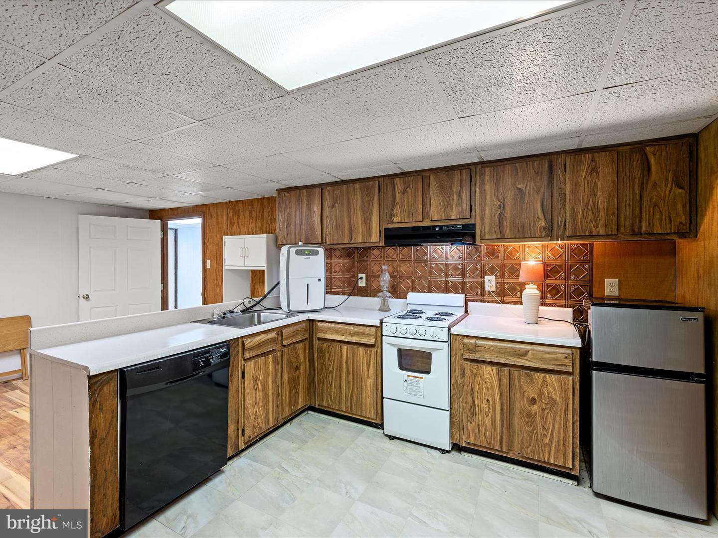 2064 SULPHUR SPRINGS RD, MIDDLETOWN, Virginia 22645, 3 Bedrooms Bedrooms, ,3 BathroomsBathrooms,Residential,For sale,2064 SULPHUR SPRINGS RD,VAWR2011706 MLS # VAWR2011706