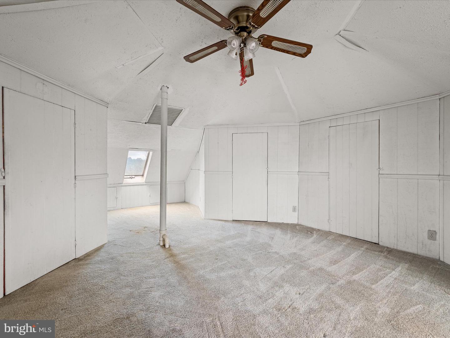 2064 SULPHUR SPRINGS RD, MIDDLETOWN, Virginia 22645, 3 Bedrooms Bedrooms, ,3 BathroomsBathrooms,Residential,For sale,2064 SULPHUR SPRINGS RD,VAWR2011706 MLS # VAWR2011706