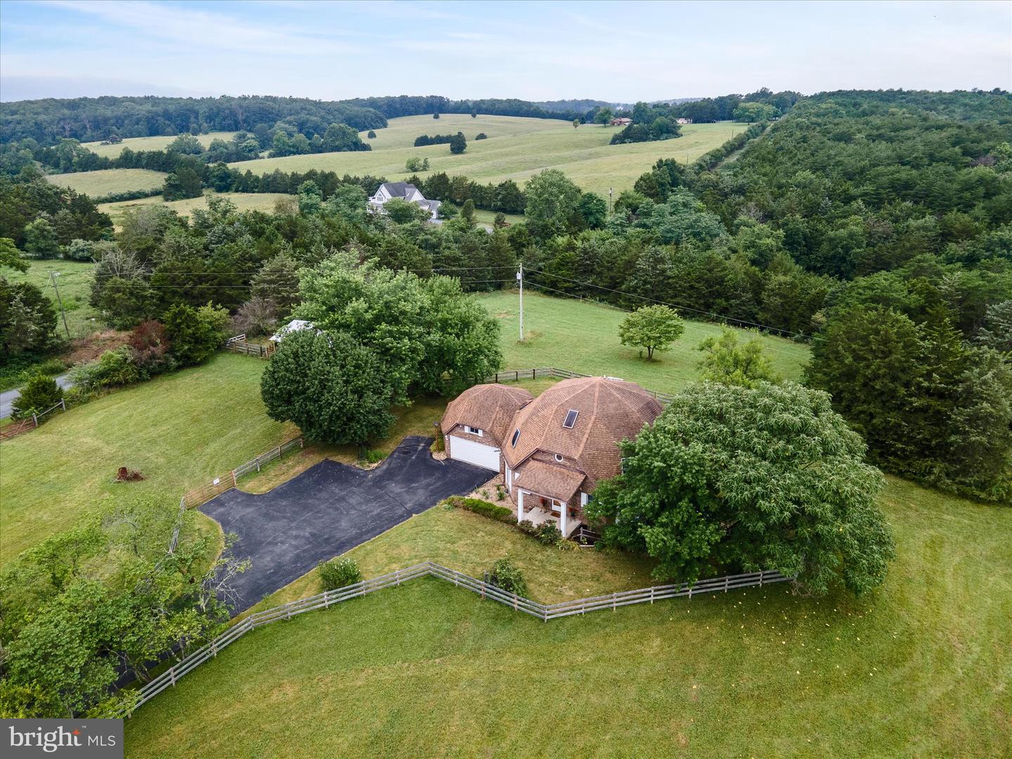 2064 SULPHUR SPRINGS RD, MIDDLETOWN, Virginia 22645, 3 Bedrooms Bedrooms, ,3 BathroomsBathrooms,Residential,For sale,2064 SULPHUR SPRINGS RD,VAWR2011706 MLS # VAWR2011706