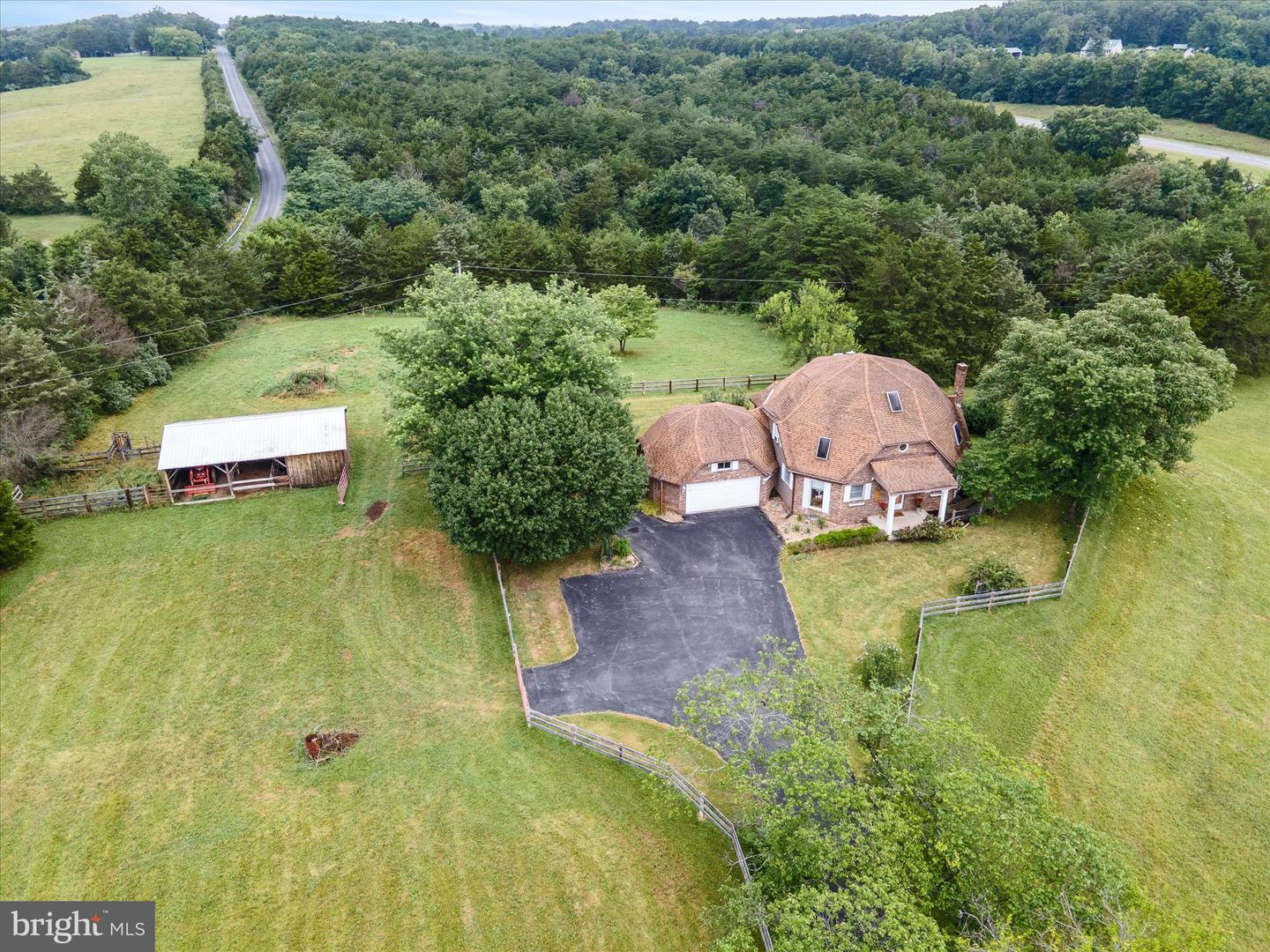 2064 SULPHUR SPRINGS RD, MIDDLETOWN, Virginia 22645, 3 Bedrooms Bedrooms, ,3 BathroomsBathrooms,Residential,For sale,2064 SULPHUR SPRINGS RD,VAWR2011706 MLS # VAWR2011706