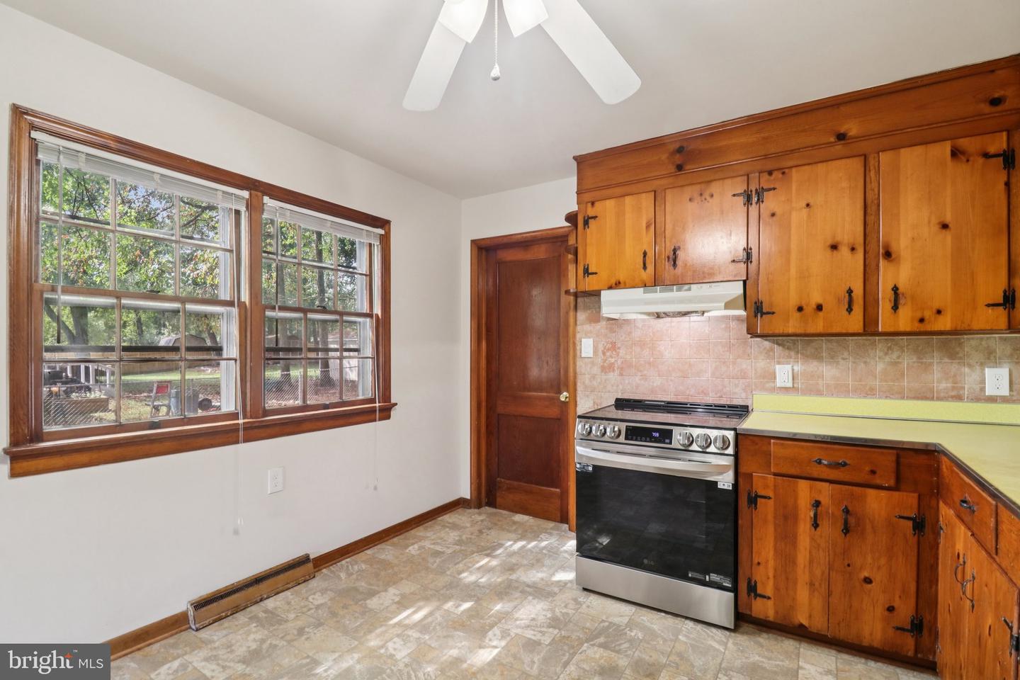 848 LINCOLN DR, FREDERICKSBURG, Virginia 22407, 3 Bedrooms Bedrooms, ,1 BathroomBathrooms,Residential,For sale,848 LINCOLN DR,VASP2034718 MLS # VASP2034718
