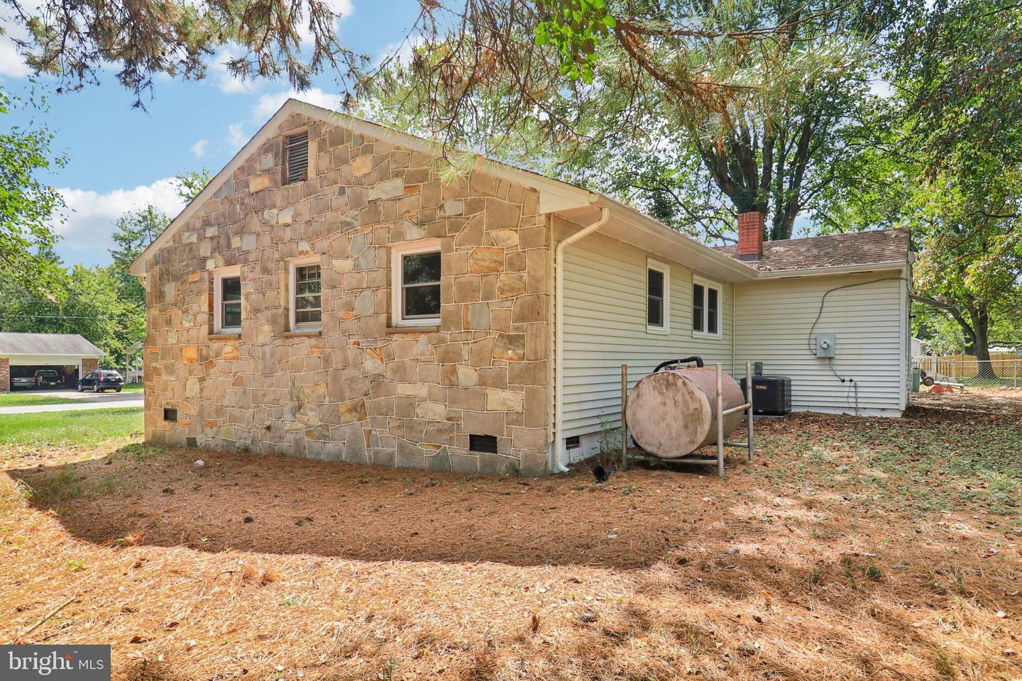 848 LINCOLN DR, FREDERICKSBURG, Virginia 22407, 3 Bedrooms Bedrooms, ,1 BathroomBathrooms,Residential,For sale,848 LINCOLN DR,VASP2034718 MLS # VASP2034718