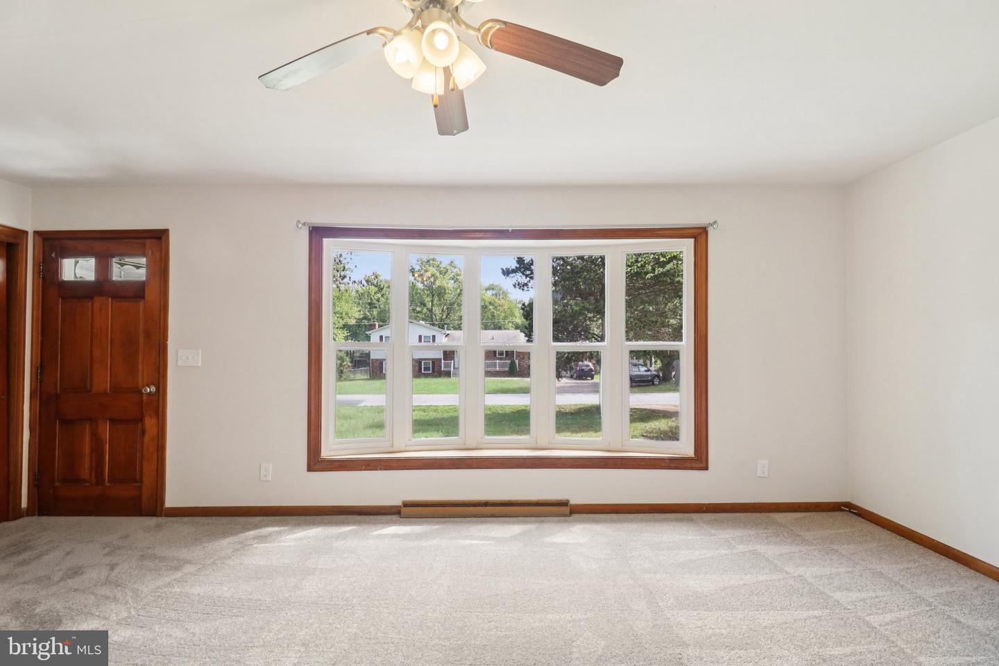 848 LINCOLN DR, FREDERICKSBURG, Virginia 22407, 3 Bedrooms Bedrooms, ,1 BathroomBathrooms,Residential,For sale,848 LINCOLN DR,VASP2034718 MLS # VASP2034718